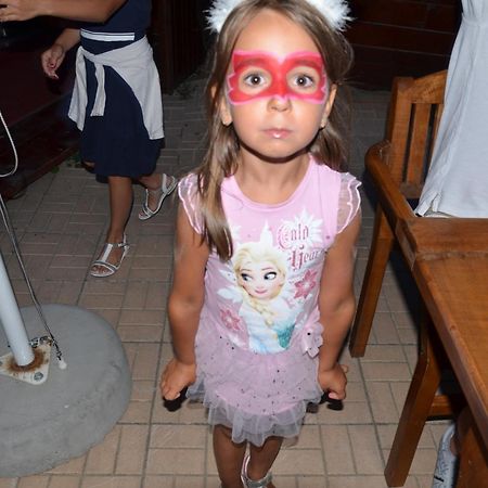 Club De Vacanta Corabia Piratilor-Mamaia Nord Navodari Dış mekan fotoğraf