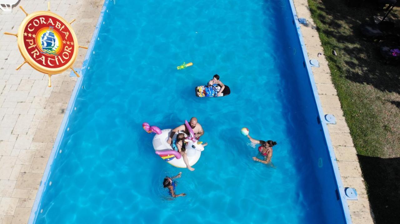 Club De Vacanta Corabia Piratilor-Mamaia Nord Navodari Dış mekan fotoğraf