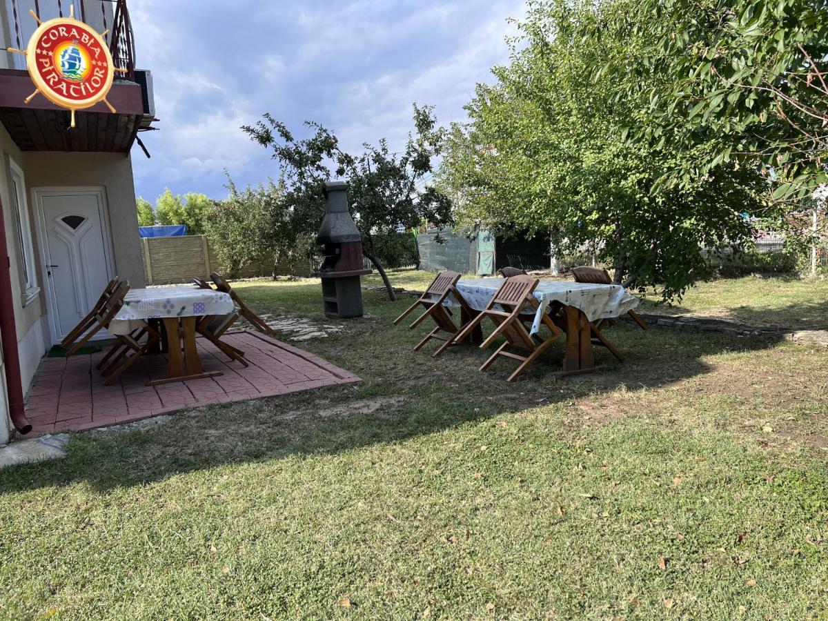 Club De Vacanta Corabia Piratilor-Mamaia Nord Navodari Dış mekan fotoğraf