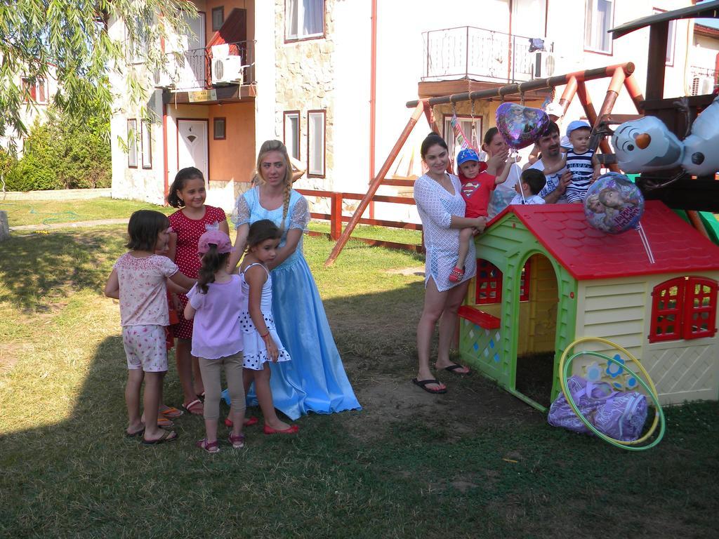 Club De Vacanta Corabia Piratilor-Mamaia Nord Navodari Dış mekan fotoğraf