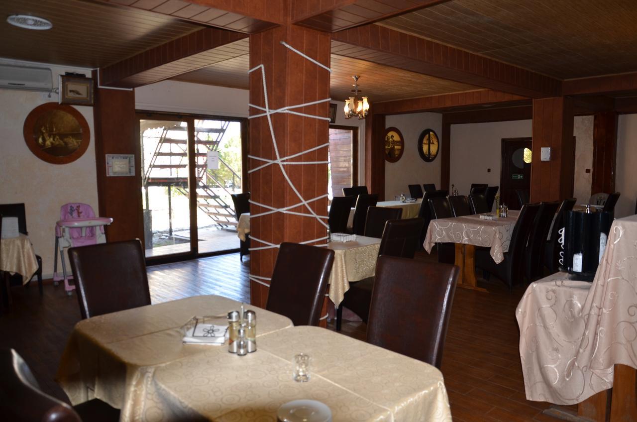 Club De Vacanta Corabia Piratilor-Mamaia Nord Navodari Dış mekan fotoğraf